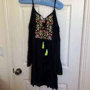Boho black shoulder cut out dress